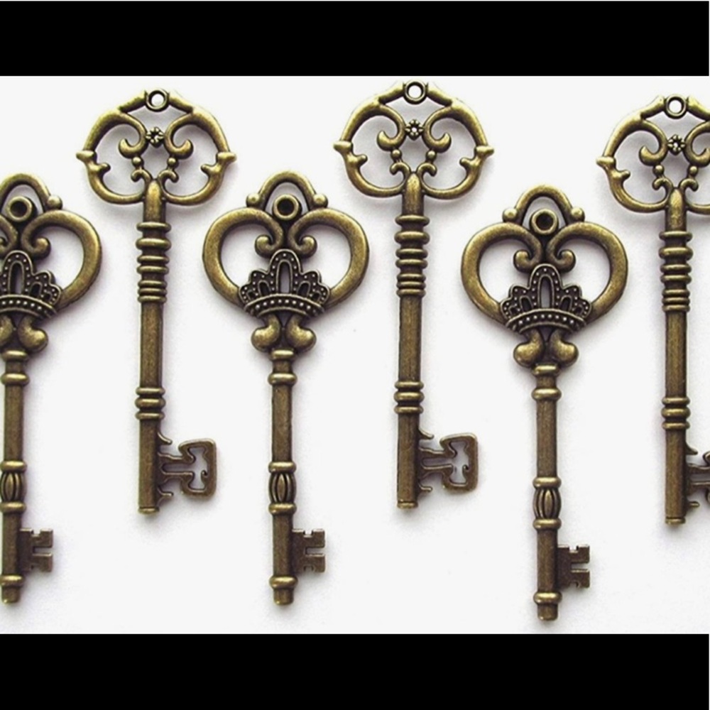Antique Skeleton Rustic Keys